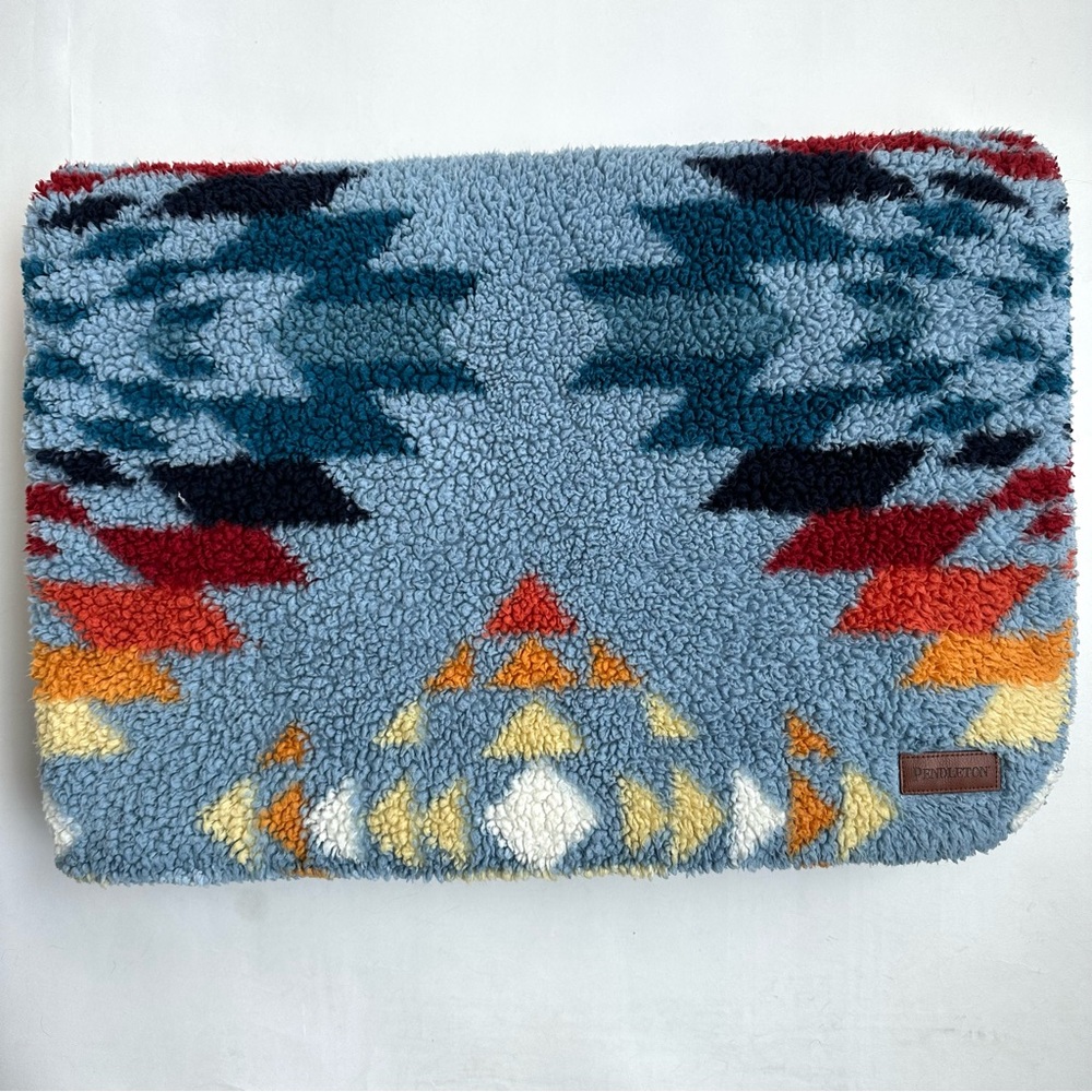 Pendleton Peak Canyon Blue Throw Blanket